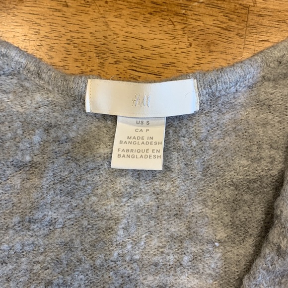 Gray Sweater - Picture 3 of 3